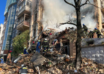 Інвестори чекають рішення щодо зруйнованого «шахедом» будинку на Жилянській у Києві Економіка