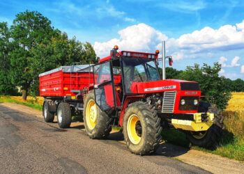 Польська компанія українця Олега Крота придбала польського виробника тракторів Ursus за $18 млн Економіка