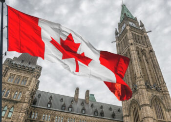 Україна отримала $300 млн пільгового кредиту від Канади на підтримку бюджету Економіка