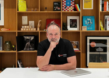 ШІ-платформа медіааналітики RedTrack українця Владислава Жовтенка залучила $3,2 млн Економіка