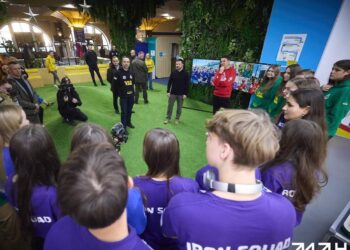 Бучанські школярі зустрілися з Президентом України як учасники проєкту “Залізна зміна”