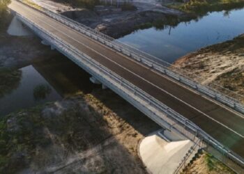 Дорожники Київщини показали  відновлений міст через Трубіж