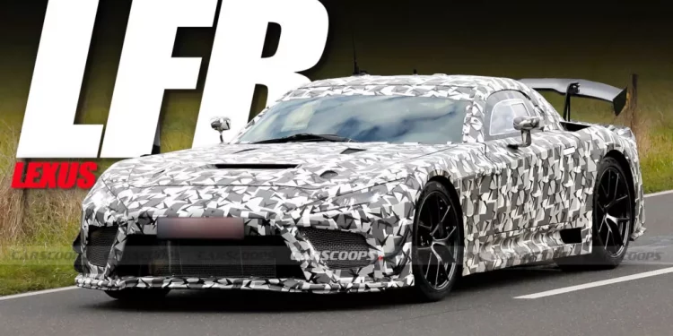 Lexus LFR з V8 та чотирма вихлопними трубами показали наживо — АВТО