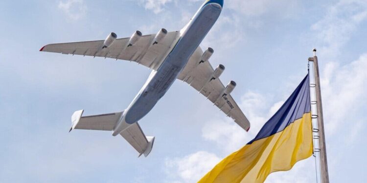 Мінінфраструктури планує відкрити аеропорти: “Бориспіль” та “Львів” готові