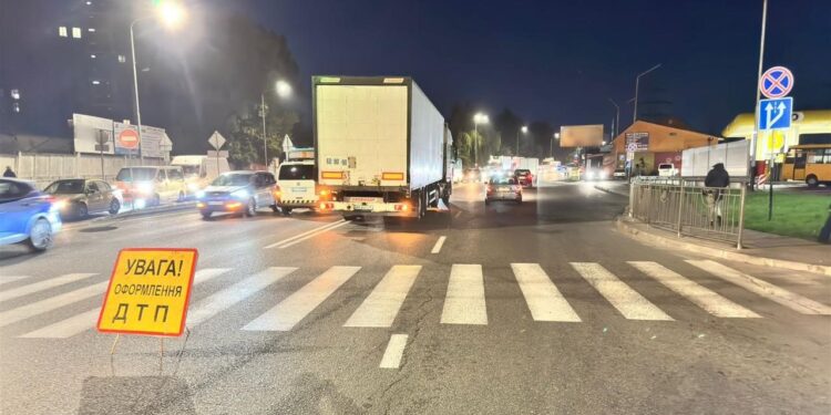 Поліція встановлює обставини смертельної ДТП у Вишневому