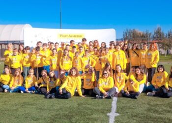 Розпочалася осіння зміна “Блогер Кемпу” від Фонду Ріната Ахметова для дітей, які постраждали від війни