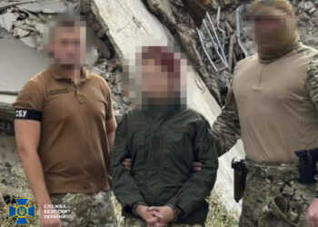 СБУ затримала блогера й військовослужбовицю, яких підозрюють у передаванні ворогу даних про ЗСУ