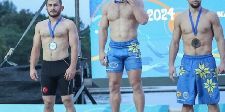Спортсмен з Обухівщини став чемпіоном світу з пляжної боротьби