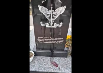 Вандали у Білій Церкві осквернили пам’ятники полеглим бійцям (ВІДЕО)