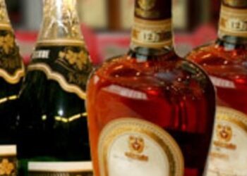 Вводяться штрафи за не французькі “коньяк” та “шампанське”