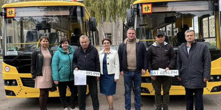 Заклади освіти Згурівщини отримали ще два шкільних автобуса