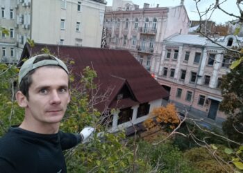 Будинок-музей Тараса Шевченка – 200-літню шовковицю кобзаря вилікували | ПРО ГОЛОВНЕ