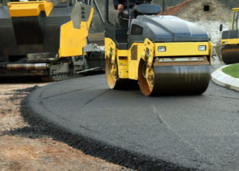 У Києві збудують дорогу в аеропорт за 1,56 млрд грн, який наразі не функціонує Економіка