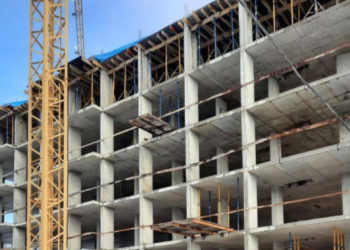 Інвестор із Франції поскаржився на корупцію міської влади під час відбудови Гостомеля — France24