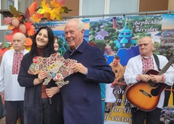 Меценат зі США придбає ще декілька будинків для переселенців на Київщині