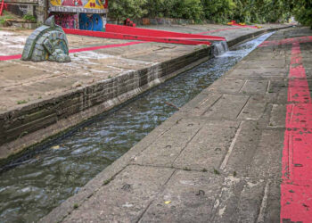 На ВДНГ почали встановлювати пандуси біля павільйонів | ПРО ГОЛОВНЕ