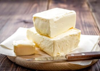 Росія імпортує вершкове масло з ОАЕ та Туреччини, аби стримати різке зростання цін — Reuters |