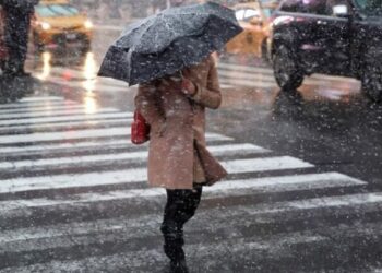 Синоптики обіцяють на 14 листопада по Київщині сніг з дощем