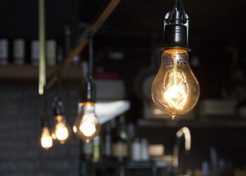 2 грудня в українців буде більше вимкнень електрики – дані “Укренерго”