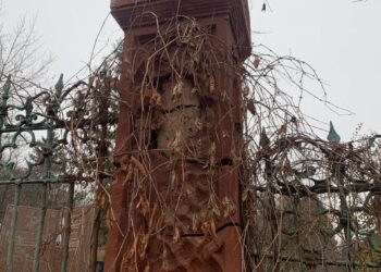 Байкове кладовище – на місці історичного паркану будують сучасний | ПРО ГОЛОВНЕ