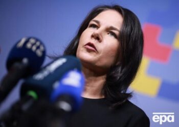 Бербок не відкинула розміщення військ ФРН в Україні