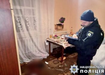 Бив знайомого кулаком та стільцем: поліція повідомила про підозру мешканцю Білоцерківщини