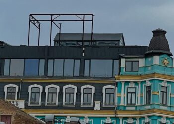 До пам’ятки архітектури на Володимирській хочуть добудувати кілька поверхів | ПРО ГОЛОВНЕ