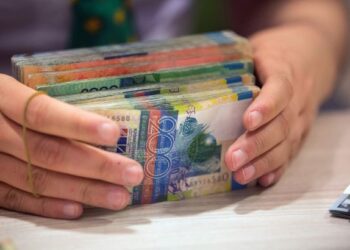 Казахстанський тенге впав до рекордно низького рівня |