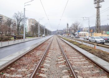 На Кирилівській відновлять рух трамваї | ПРО ГОЛОВНЕ