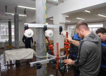 На Київщині електроенергетиків готуватимуть у новій лабораторії із сучасним обладнанням
