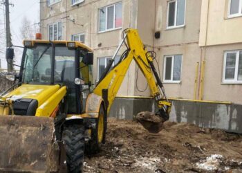 На Макарівщині реконструюють багатоквартирний будинок