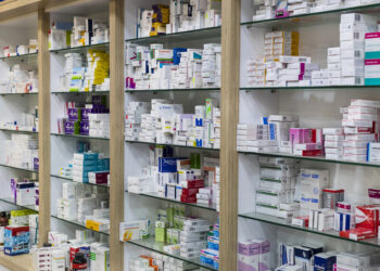 Нардепи заявляють, що двоє посередників штучно створили в Україні монополію торгівлі ліками – політолог