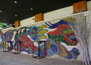 Петиція із закликом захистити мозаїку Алли Горської на фасаді ресторану Вітряк набрала голоси | ПРО ГОЛОВНЕ