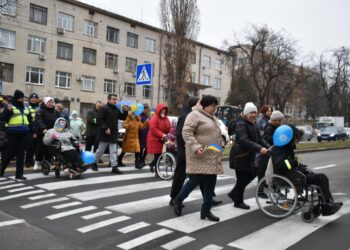 Підвищений пішохідний перехід облаштували на Оболоні біля реабілітаційного центру  | ПРО ГОЛОВНЕ