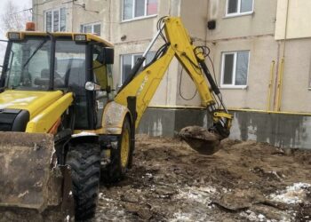 У Калинівці розпочалася реконструкція багатоквартирного будинку