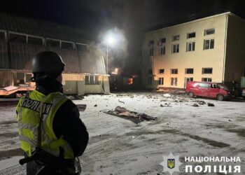 Влада повідомила про наслідки масованої атаки БпЛА на Київщину