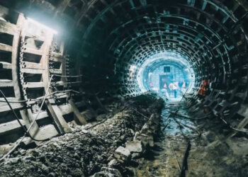 Залізничний вокзал Києва – посадовець КМДА передав майно у приватну власність зі збитками | ПРО ГОЛОВНЕ