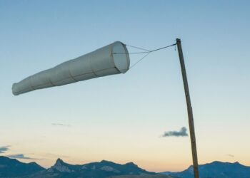 ДСНС попередила про погіршення погодних умов в Україні 2 січня