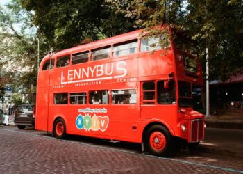 LennyBus знову переїжджає | ПРО ГОЛОВНЕ