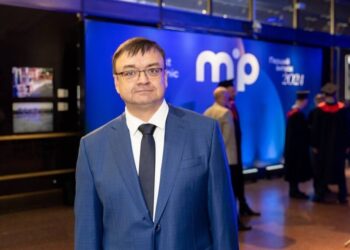 “Метінвест Політехніка” долучився до проєкту “Школа відновлення громад”, спрямованого на відбудову українських міст після війни