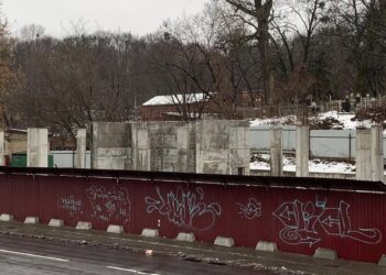 На Байковому кладовищі проводять будівництво під виглядом реконструкції | ПРО ГОЛОВНЕ