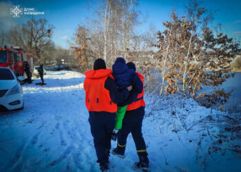 На Білоцерківщині врятували двох дітей, які провалилися під кригу (ФОТО)