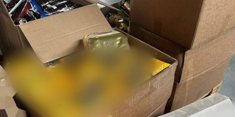 На Київщині ліквідували цех з виробництва підробленої кави