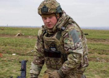 На Київщині поховали воїна з Луганщини