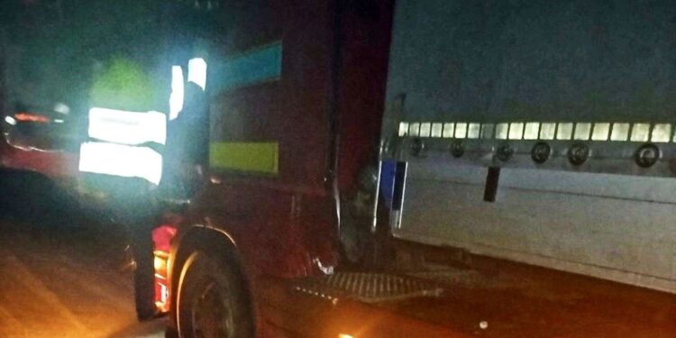 Смертельна ДТП на трасі “Київ-Одеса”: вантажівка збила пішохода