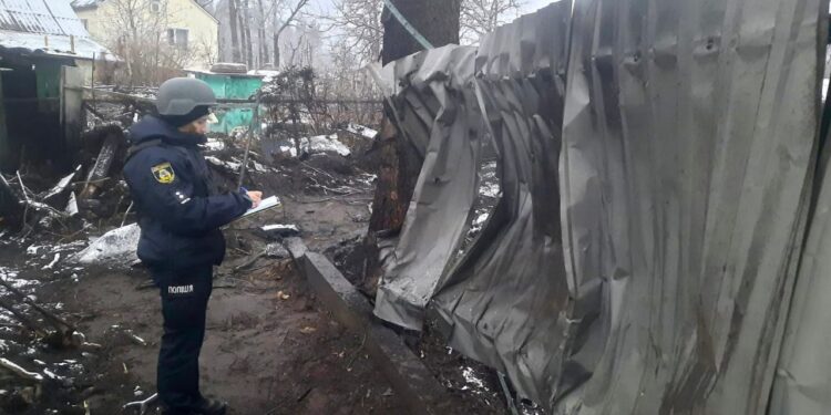 Сьогодні агресор вкотре атакував Київщину безпілотниками: пошкоджені будинки та господарчі приміщення