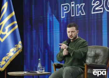 Зеленський оголосив опитування в “Армія+”: Що і як має робити військовий омбудсмен