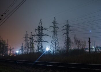 25 лютого бізнес і промисловість України від’єднуватимуть від електромережі – “Укренерго”