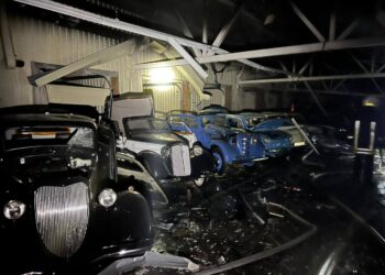 Атака дронами на Київщині – пошкоджено музей ретро-автомобілів | ПРО ГОЛОВНЕ