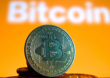 Біткойн обвалився на 25% від історичного максимуму |